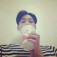 我爱的(??д?)b 你是谁不重要 重要的