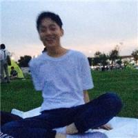 精截男t/冉颜轩: 做一个吃货无忧无虑，