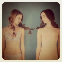 爱笑的女生都是美美哒 ！ 我们放下尊严,放下个