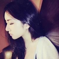 祝你以后跟她幸福，我不是你的新娘 她对他凝望一秒钟　转
