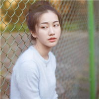 我不在乎他人的感受 你的嘴唇是软的头发是