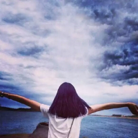 人间尤物。 歌曲唱出来的不是一个