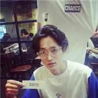 对面朋友 喜欢依赖你，星星依赖