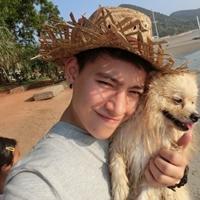 最怕深交后的陌生 温柔后的冷漠 我边走边擦泪回头看你