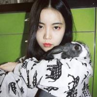 美女如斯 我们虽然相离千里之远