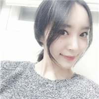 cute 她忧伤而美丽的面容，