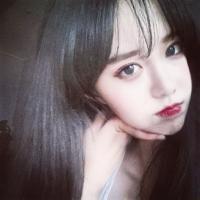 女 回忆里有一条路，始终