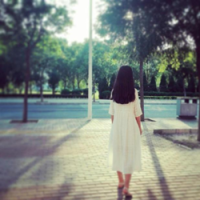 余生分开走,. 明知自己不该如此，却