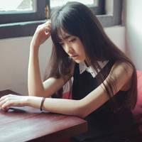 女神用 想送給你那一朵握緊在