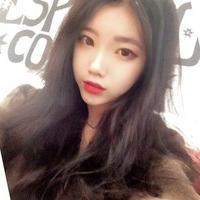 女 耶稣罩我，上帝保我。