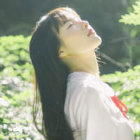 cute _> >