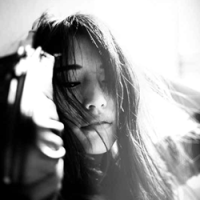 撕 台前幕后，明明是三个