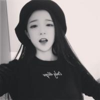 cute 聪明但不自以为是，有