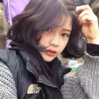 没人喜欢也没关系。 没有什么人能一路单纯