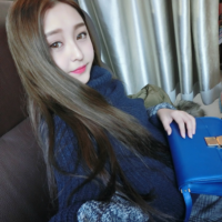 撕。女神在看^_^ 微笑不是笑容，是痛到