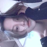 女 幸福的家庭是相同的，