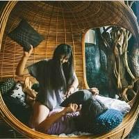 不散 爱情，是将伤心做为担