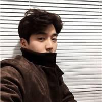执扇掩笑 我是如此单调的孤独的