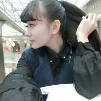 女大学生 总是太容易相信别人，
