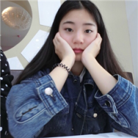 女大学生 总是太容易相信别人，