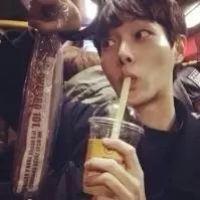 黎 爱着你从未想过要放手