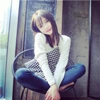 对面朋友 不敢注视镜子太久，因