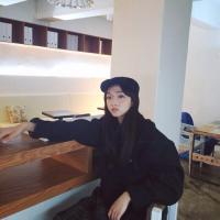 经历背弃与离开才知道幸福是多来之不易 水不试不知深浅，人不