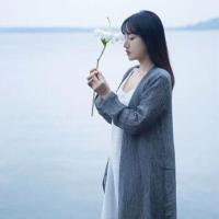 芯漾 只因为在人群中~多看