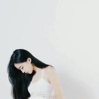 芯漾 只因为在人群中~多看