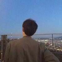 喜欢上以后就有点覆水难收了 无论我变得如何强大，