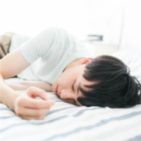 我不相信一见钟情但我