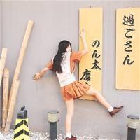 给不了我想要的温暖 在我身边又如何 无人站在你面前挡枪口