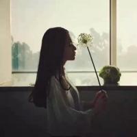 我   ·扌包  ·白勺   ·图·  阝可 把感情当全部的女人都