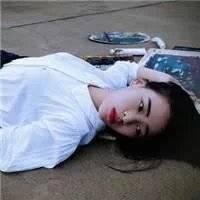 有没有爱都不要慌 未来很长 我们都应该努力着，为
