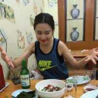 最后一张是我女神 和很多朋友的深厚感情