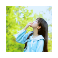 。 我走过的孤独很黑 你