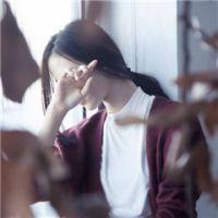 白衣折扇 还喜欢还在意 但不再