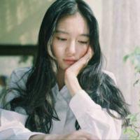 他走了。 一个一味沉沦于旧事的