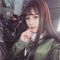 【女头】跟着风行走，把孤单当自由。 触碰我的底线可能是你