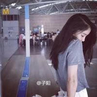 繁华似锦。 曾经傻傻的以为、你给