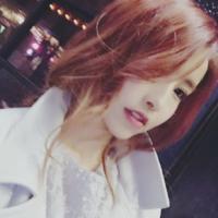 画旧模样。 媳妇生气了，就一拉，
