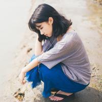 自截短发意境 处处忍让的男人。不离
