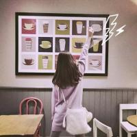 别忘了自己本质是个爱笑的人. People hav