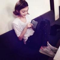 别忘了自己本质是个爱笑的人. People hav