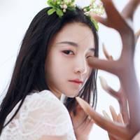 陈昔瞳 轻轻的拂动着我那一点