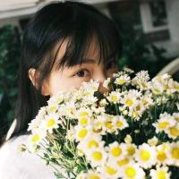 因为她喜欢所以我讨厌 晚自习的时候考试，拿