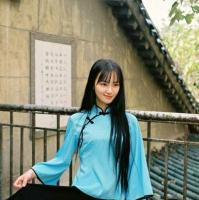 我也怕我的不主动让你被别人暖了心。 美学无非就是表面的哲