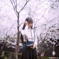 我也怕我的不主动让你被别人暖了心。 美学无非就是表面的哲