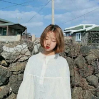 杂图. 被铺成平坦的路总是如