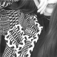Girl face 蚊子一只那么大，一拍
